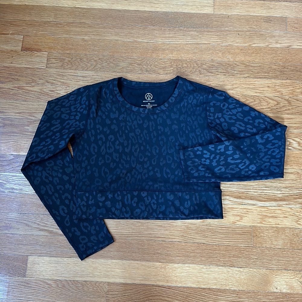 Cropped Leopard Print Workout Long-Sleeve